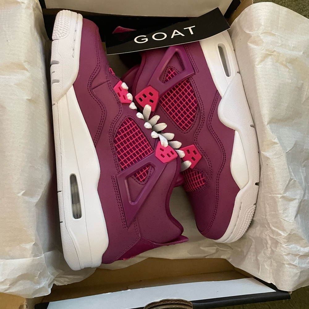 Brand new GOAT verified Air Jordan Retro 4s.